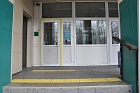 Контурная маркировка входных дверей  
